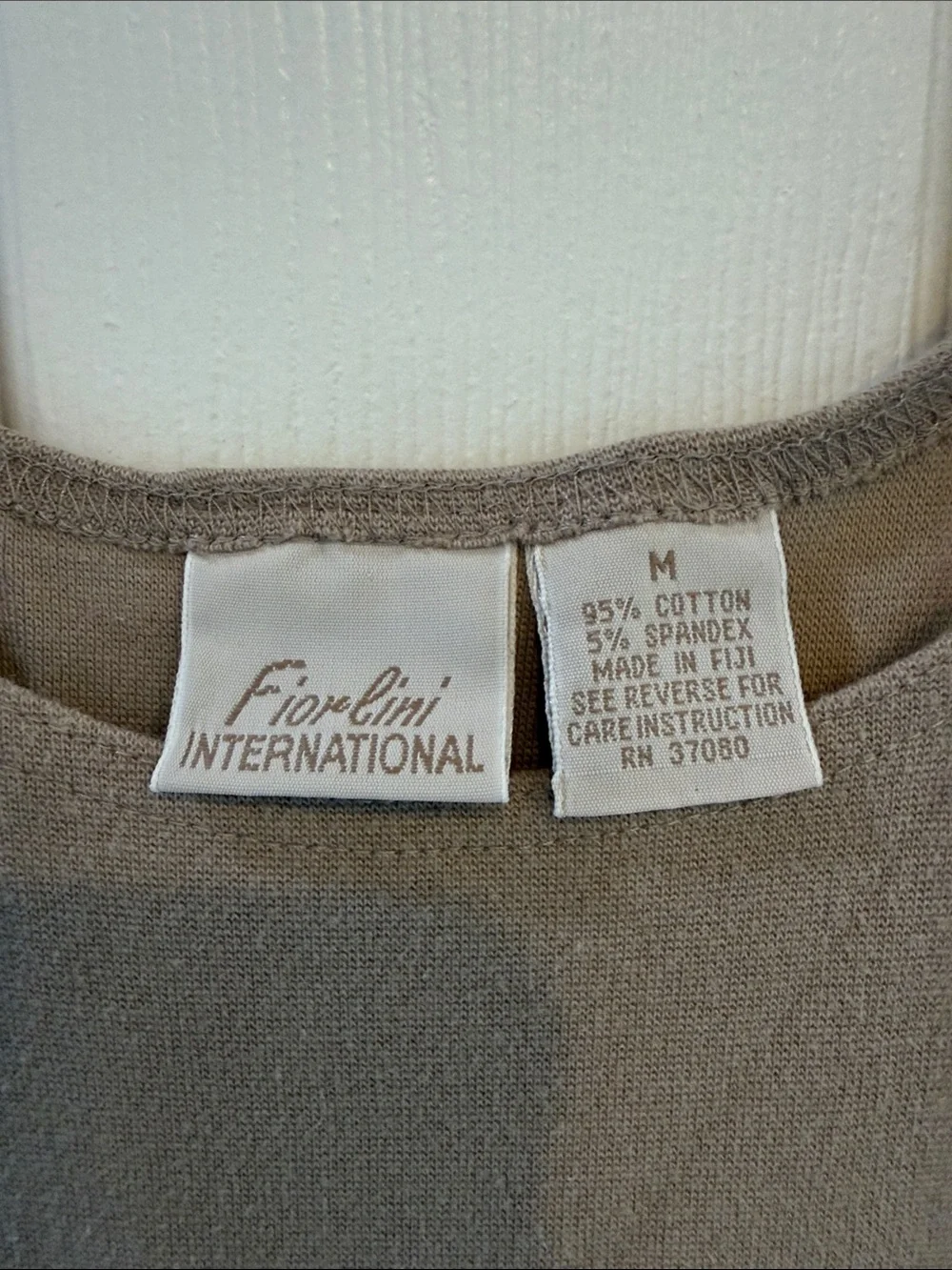 Fiorlini International Women's Scoop Neck Tank Top in Taupe - Picture 2 of 3